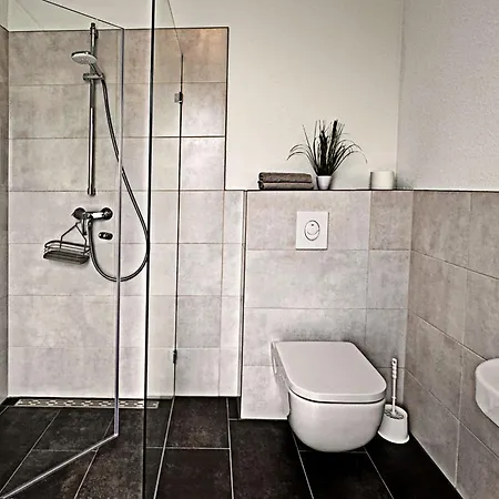 Neues Ruhrtal 4 Mit Balkon 3*
